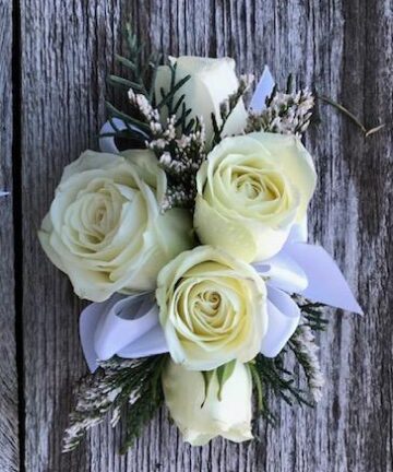 Flowershop Koons Florist - Classic White Corsage